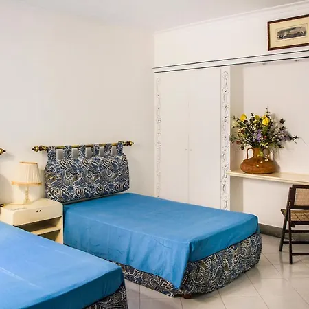 Cretaio Sleeps 9 With Pool Air Con And Wifi